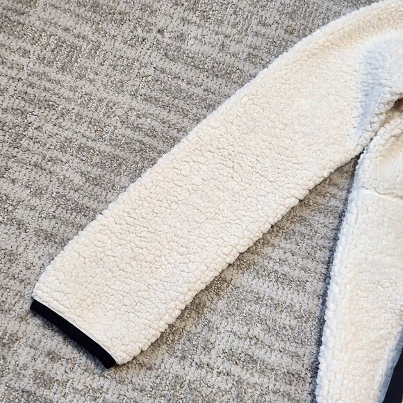 NHL Tampa Bay Lightning youth faux sherpa jacket size L - Picture 8 of 12